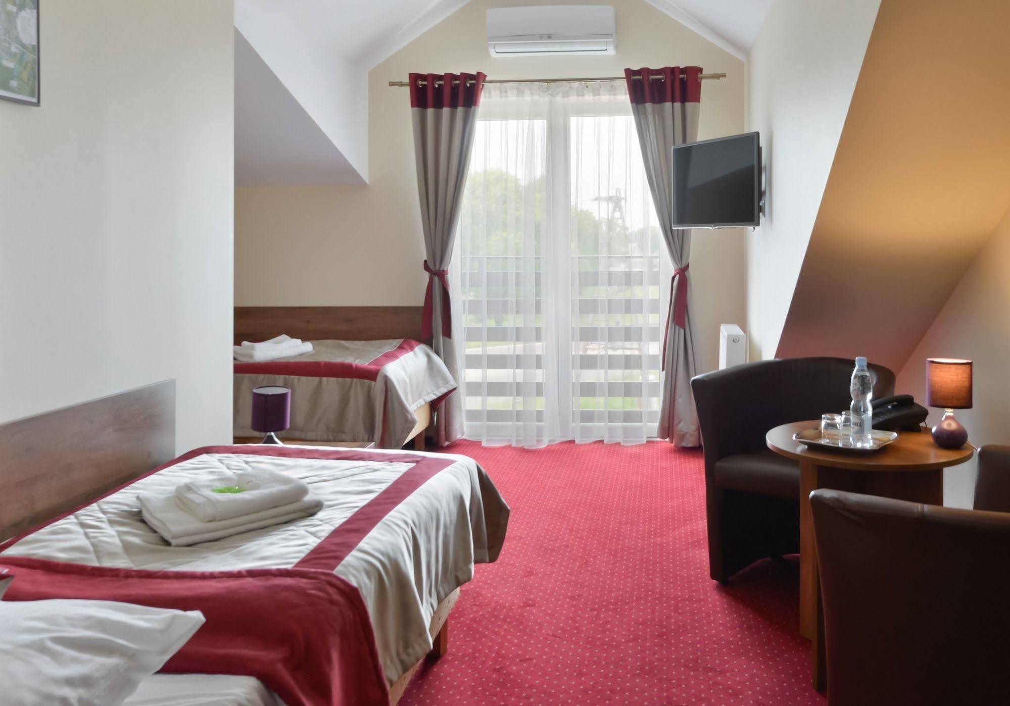 Hotel Dukat Biała Podlaska Eksteriør bilde